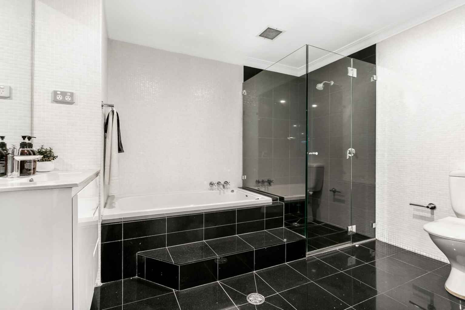 400/1 Georgina Street Newtown 400/1 Georgina Street Newtown