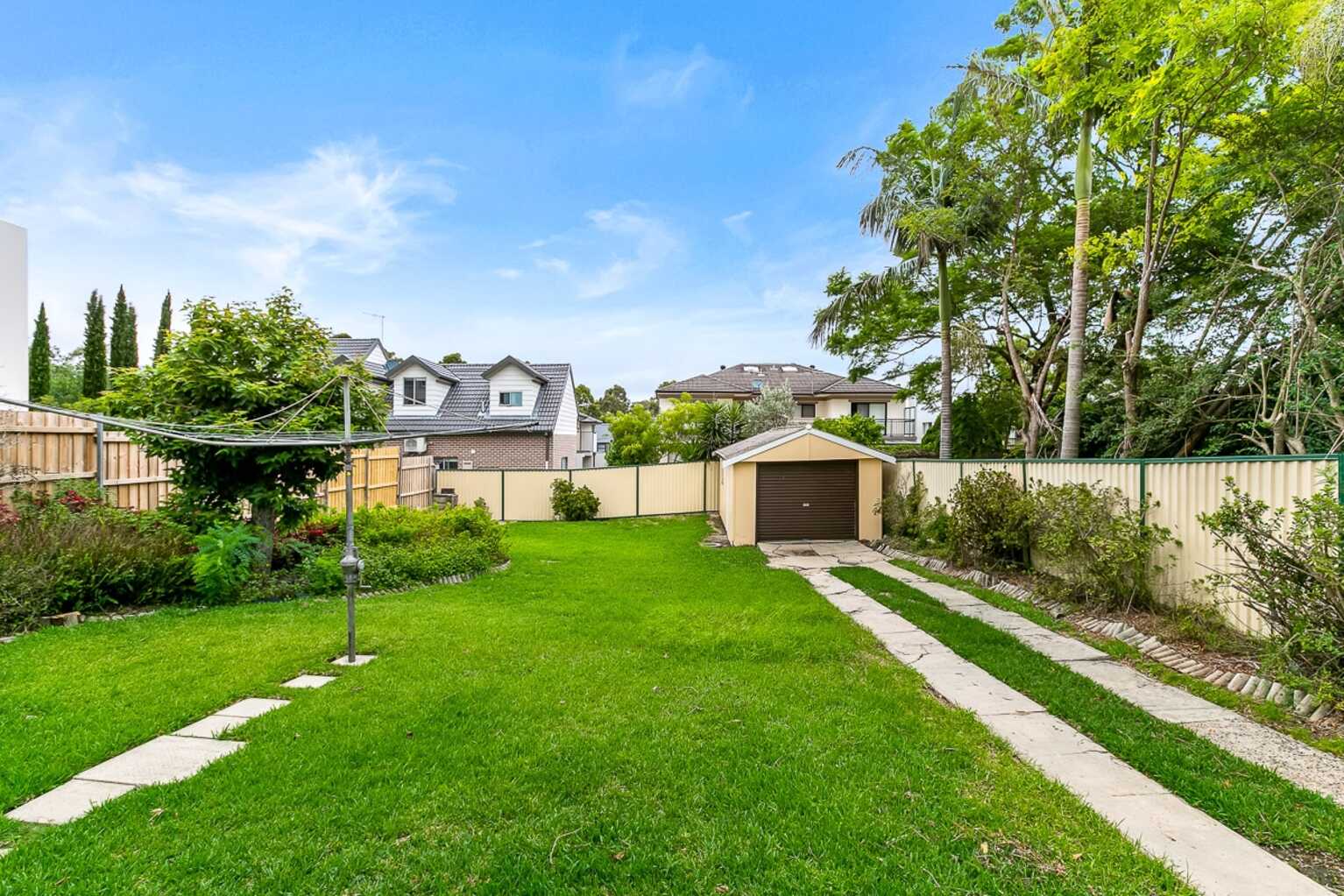 4 Weston  Avenue Narwee