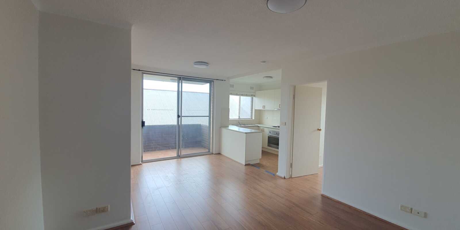 28/2-6 Brown Street Newtown