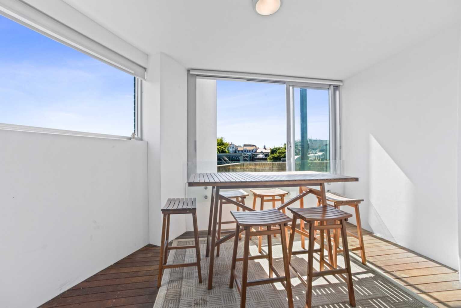 305/21-25 Enmore Road Newtown