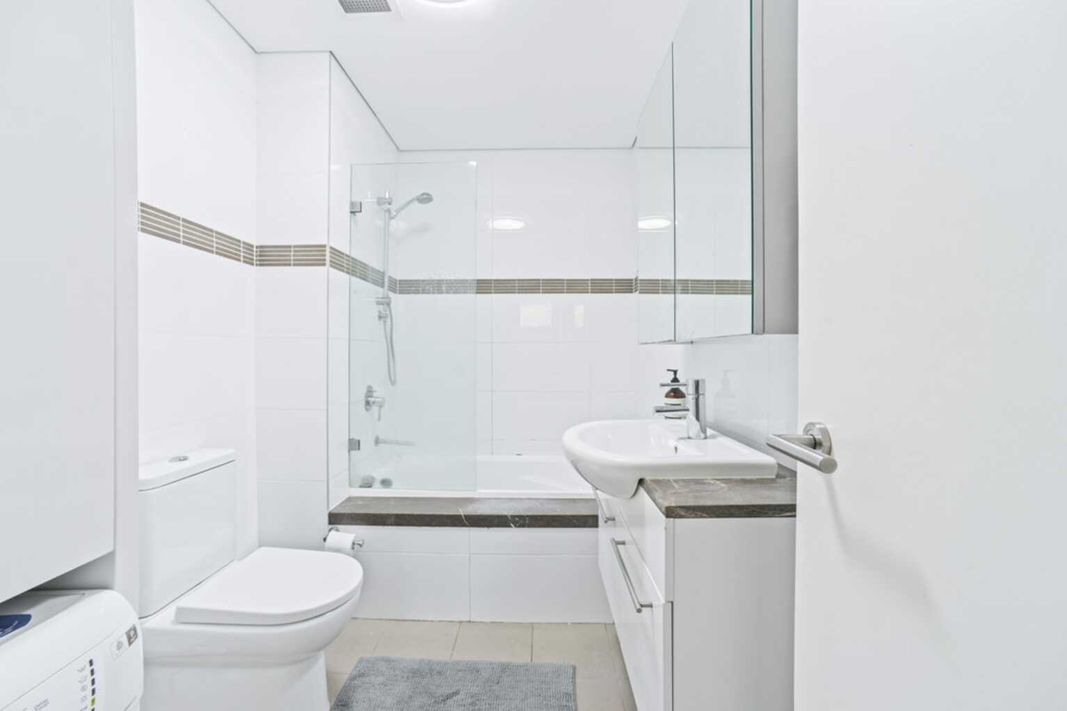 305/21-25 Enmore Road Newtown