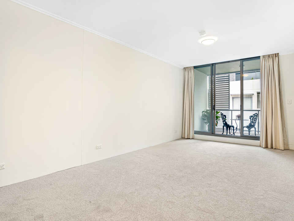 33/29 Cowper Street Marrickville