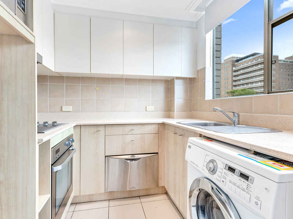 601/144 Mallett Street Camperdown