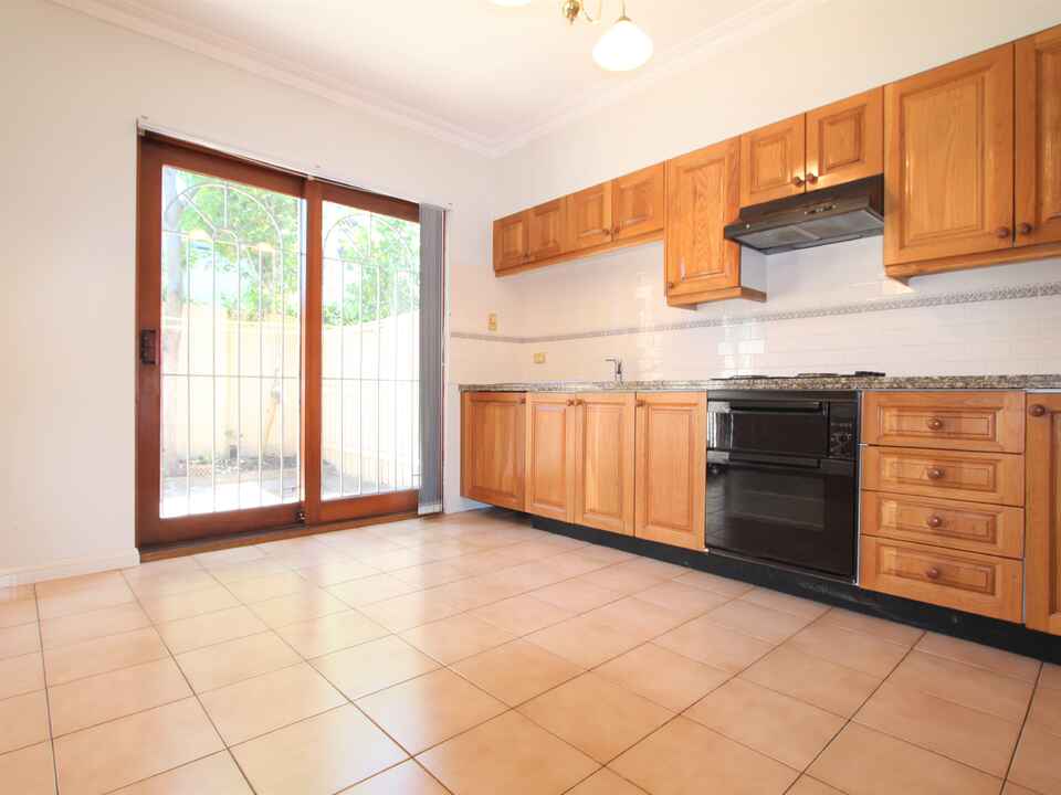 2/146 Alice Street Newtown