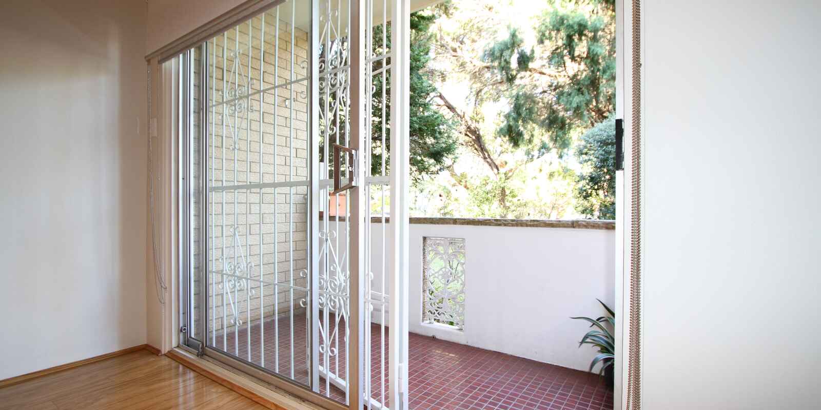 2/14 Chandos Street Ashfield