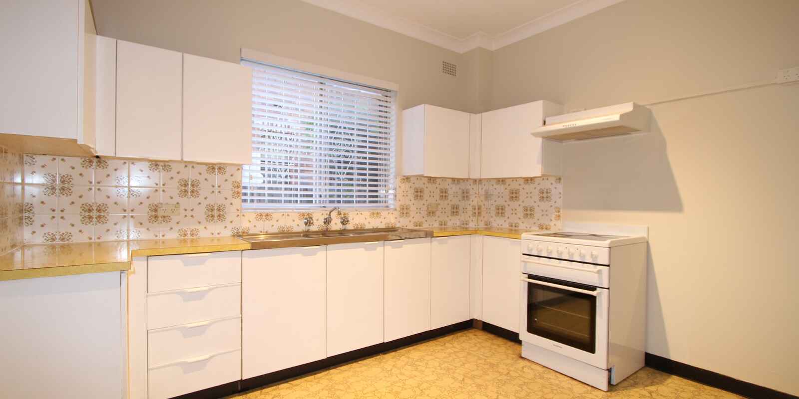 2/14 Chandos Street Ashfield