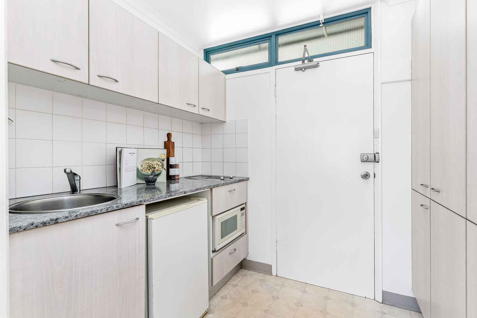 83/1 McDonald Street Potts Point