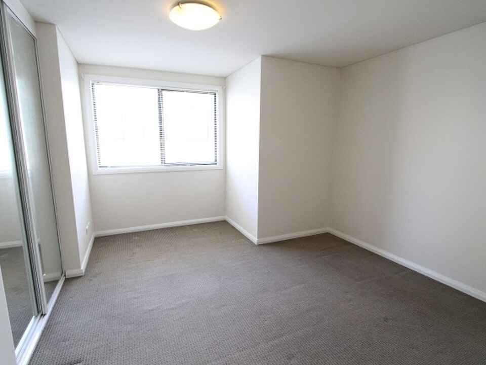 8/15-23A Knight Street Erskineville