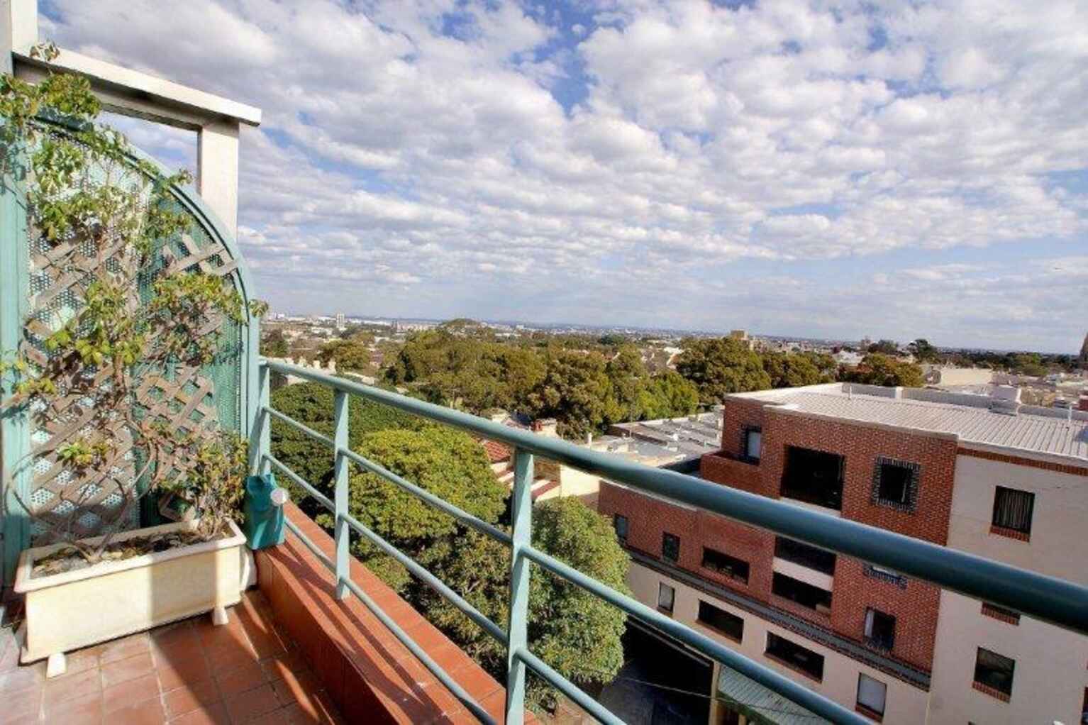 521/74-88 King Street Newtown