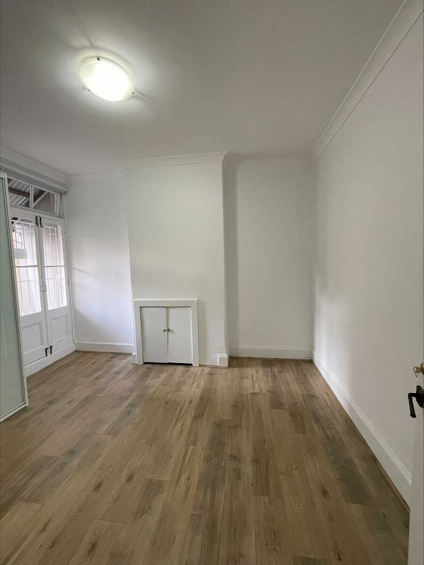 8A BAILEY STREET Newtown