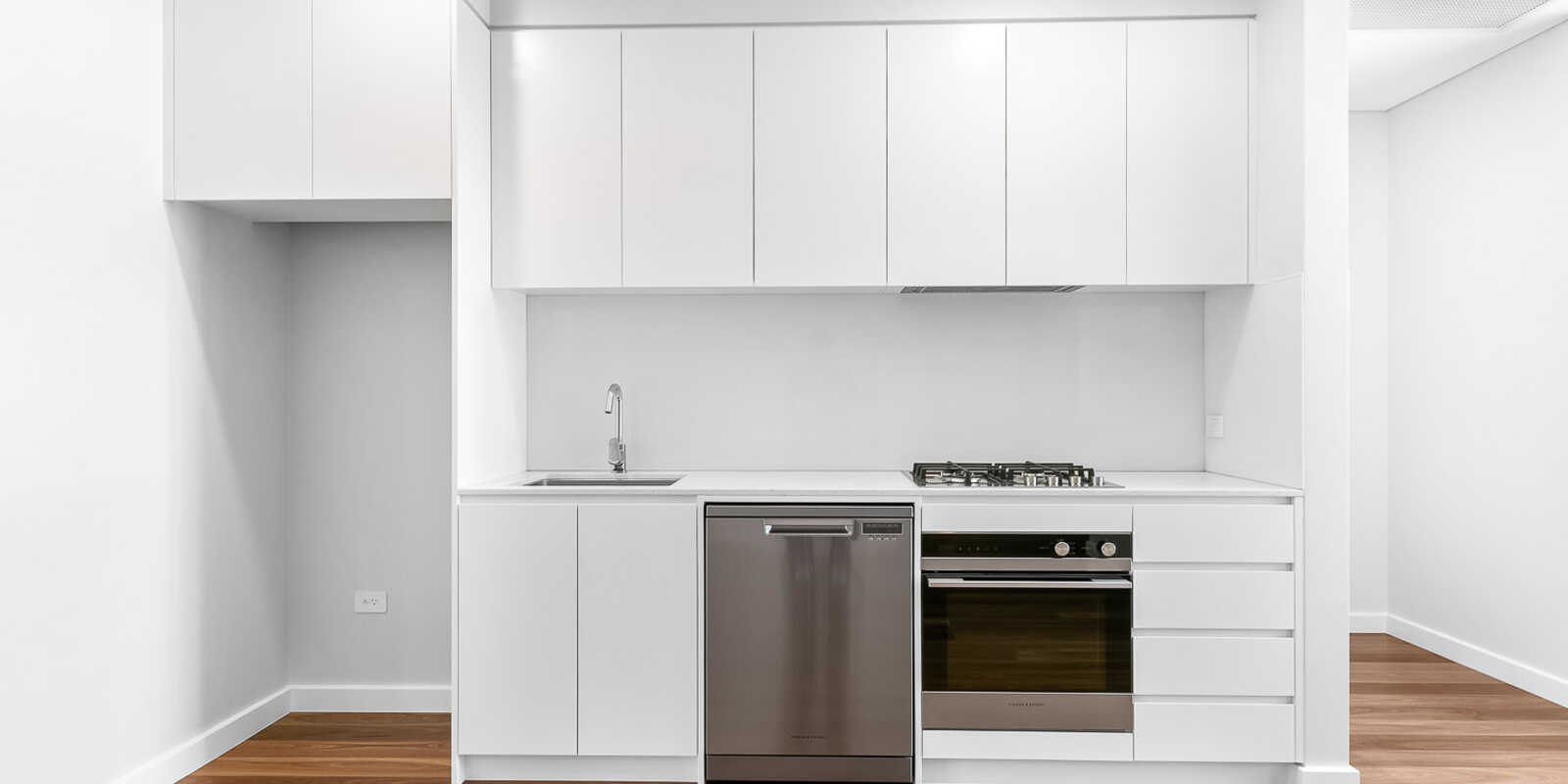44 ENMORE ROAD Newtown