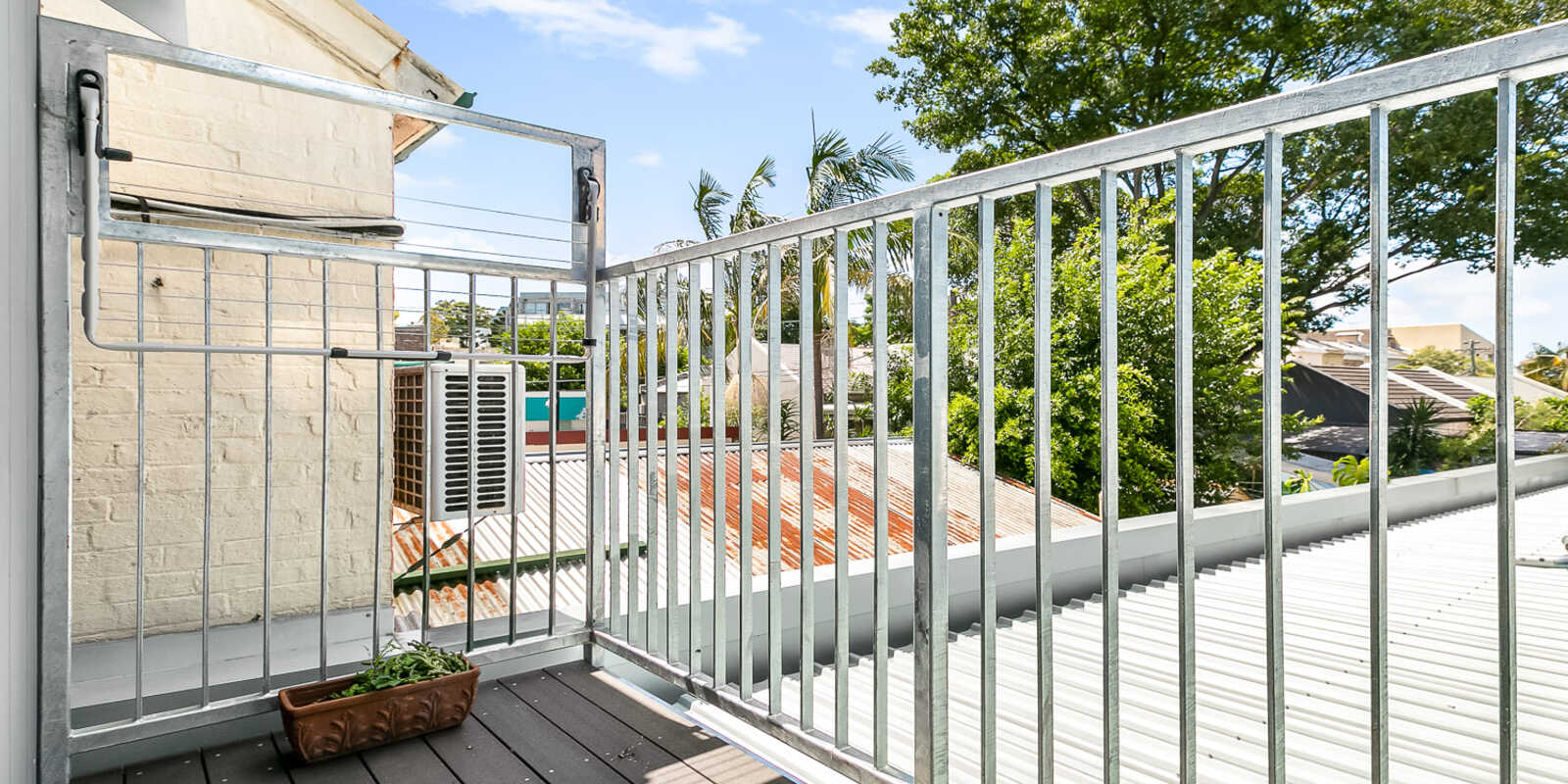 44 ENMORE ROAD Newtown