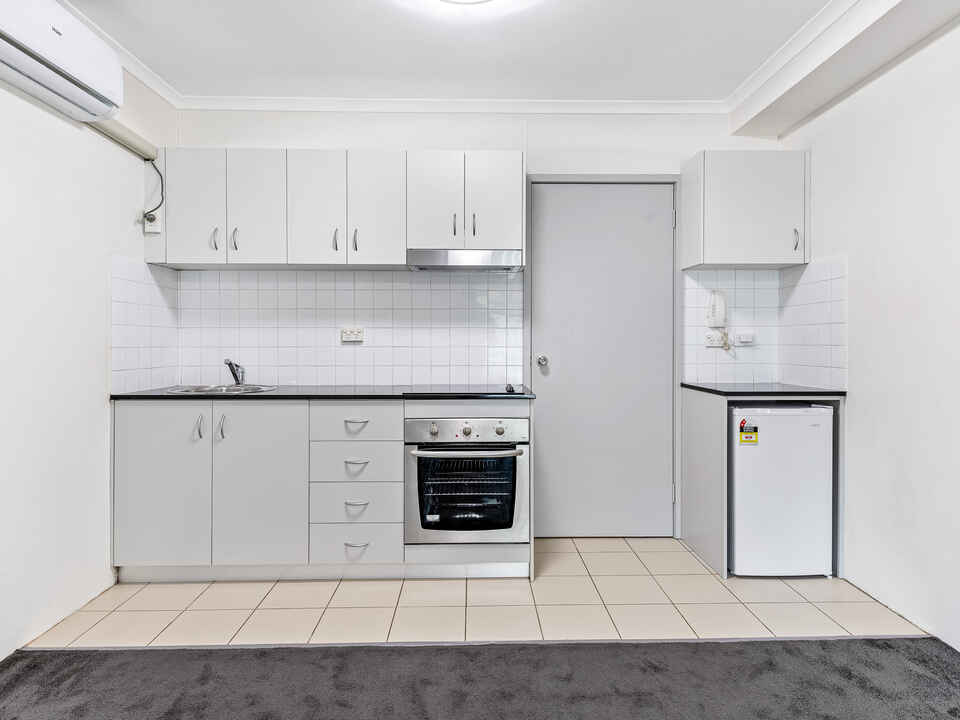 16/12-14 Enmore Road Newtown