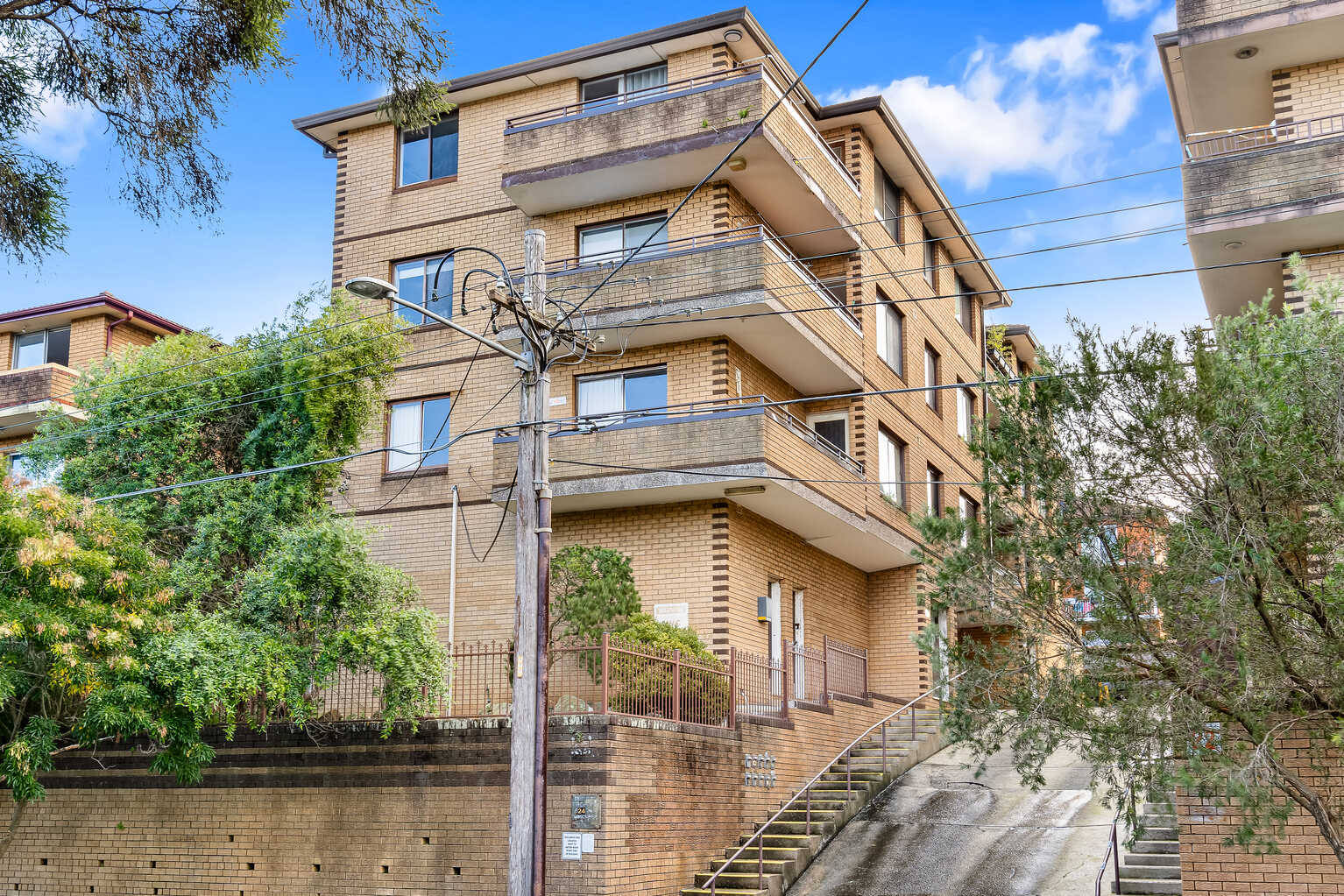 2/24-26 GLEN STREET Marrickville