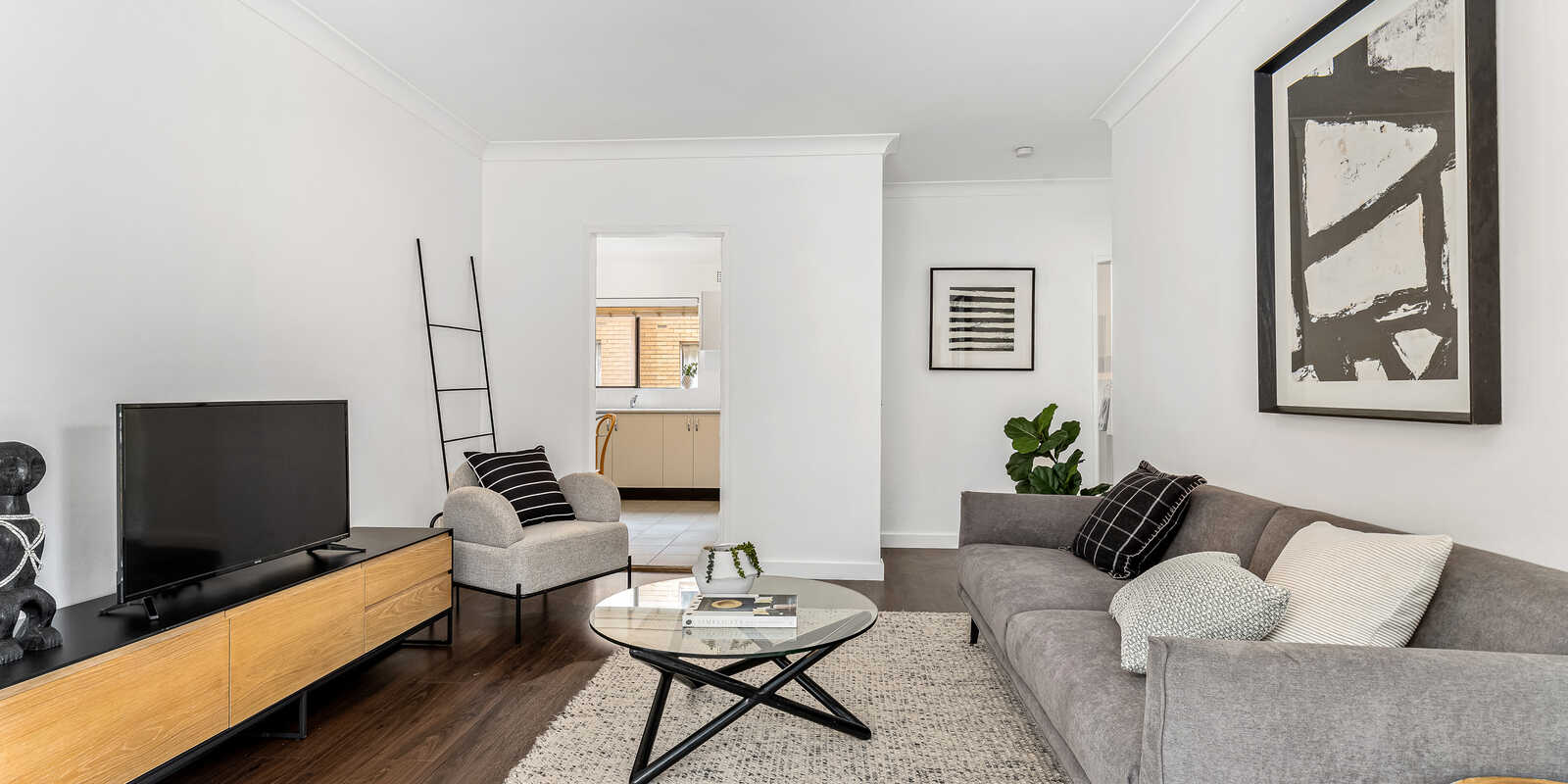 2/24-26 GLEN STREET Marrickville