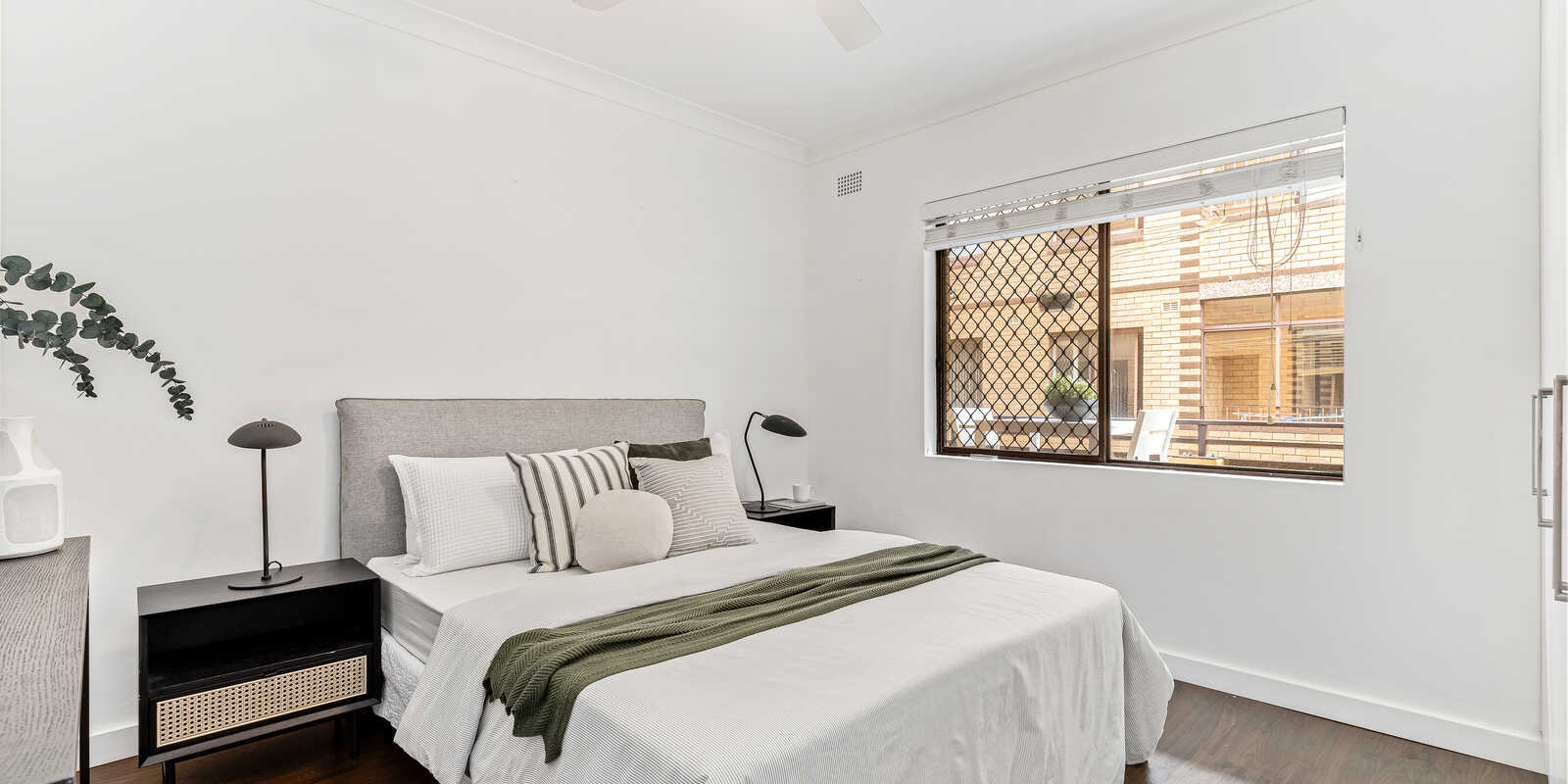 2/24-26 GLEN STREET Marrickville