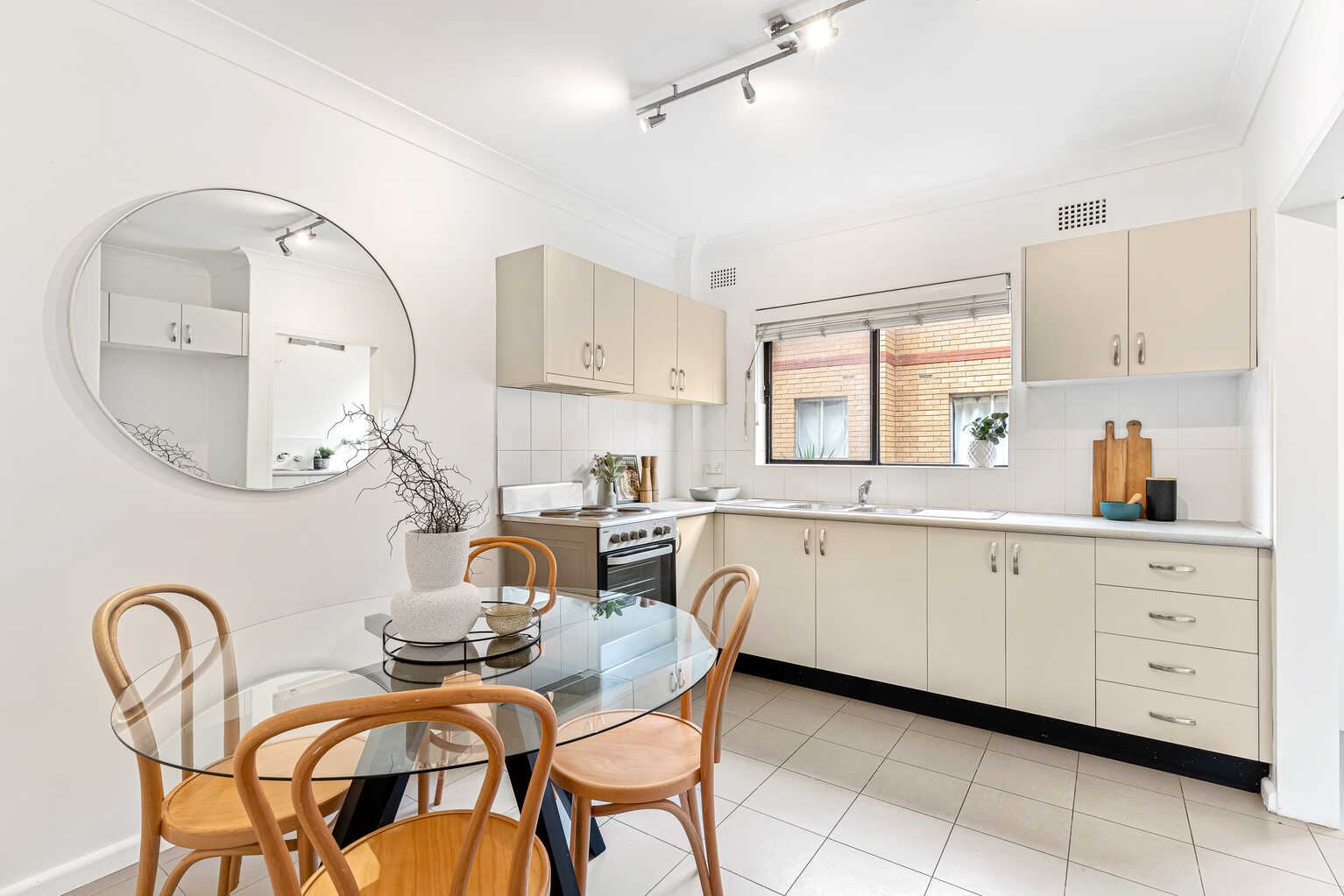 2/24-26 GLEN STREET Marrickville