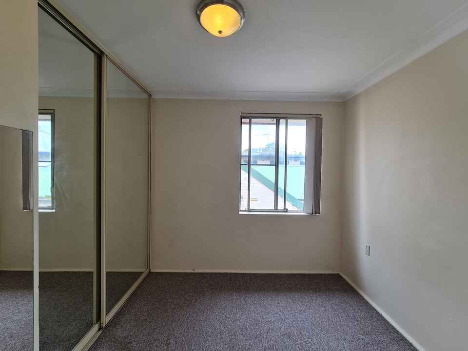2/102 Darley Street Newtown