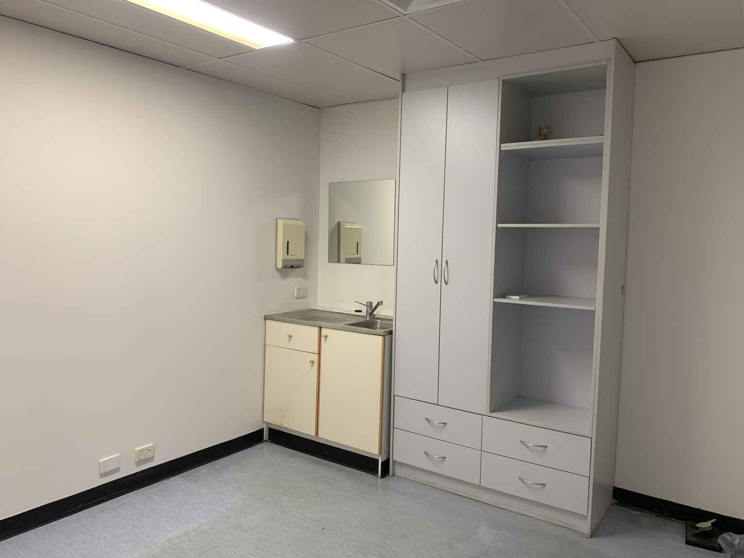 23-25-27 Botany Road Waterloo