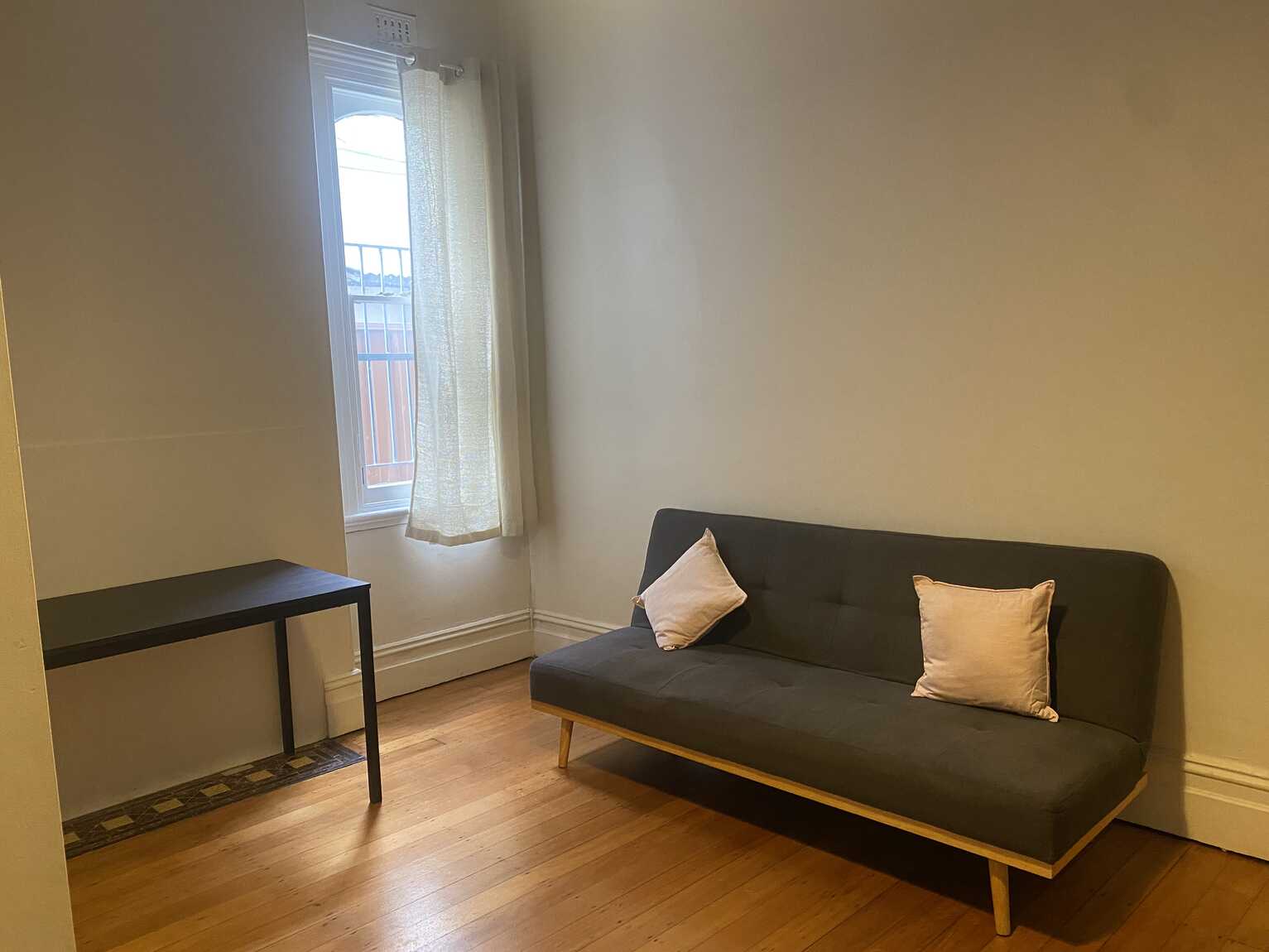Room 6.03/278 Enmore Road Enmore