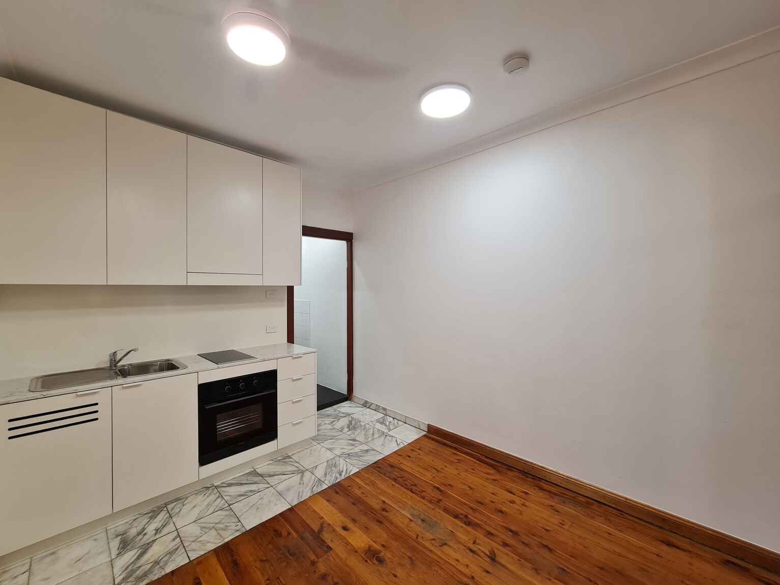 2/126 King Street Newtown 2/126 King Street Newtown