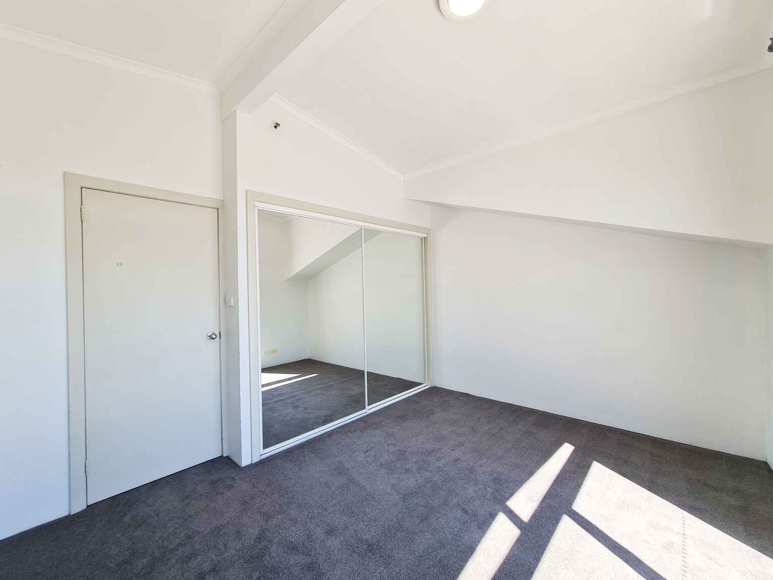 12/65 Fowler Street Camperdown