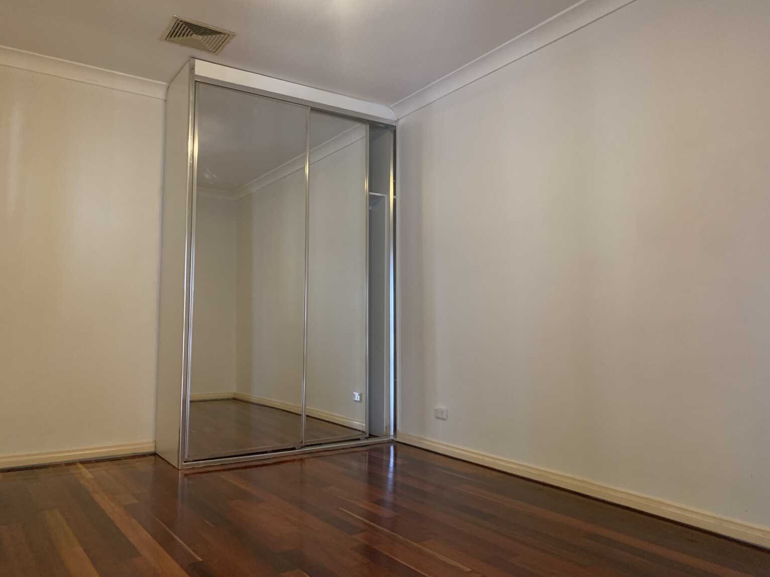 2/102 Alice Street Newtown