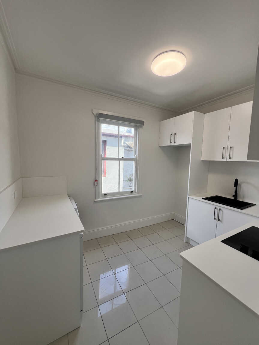 2/427 CLEVELAND STREET Redfern