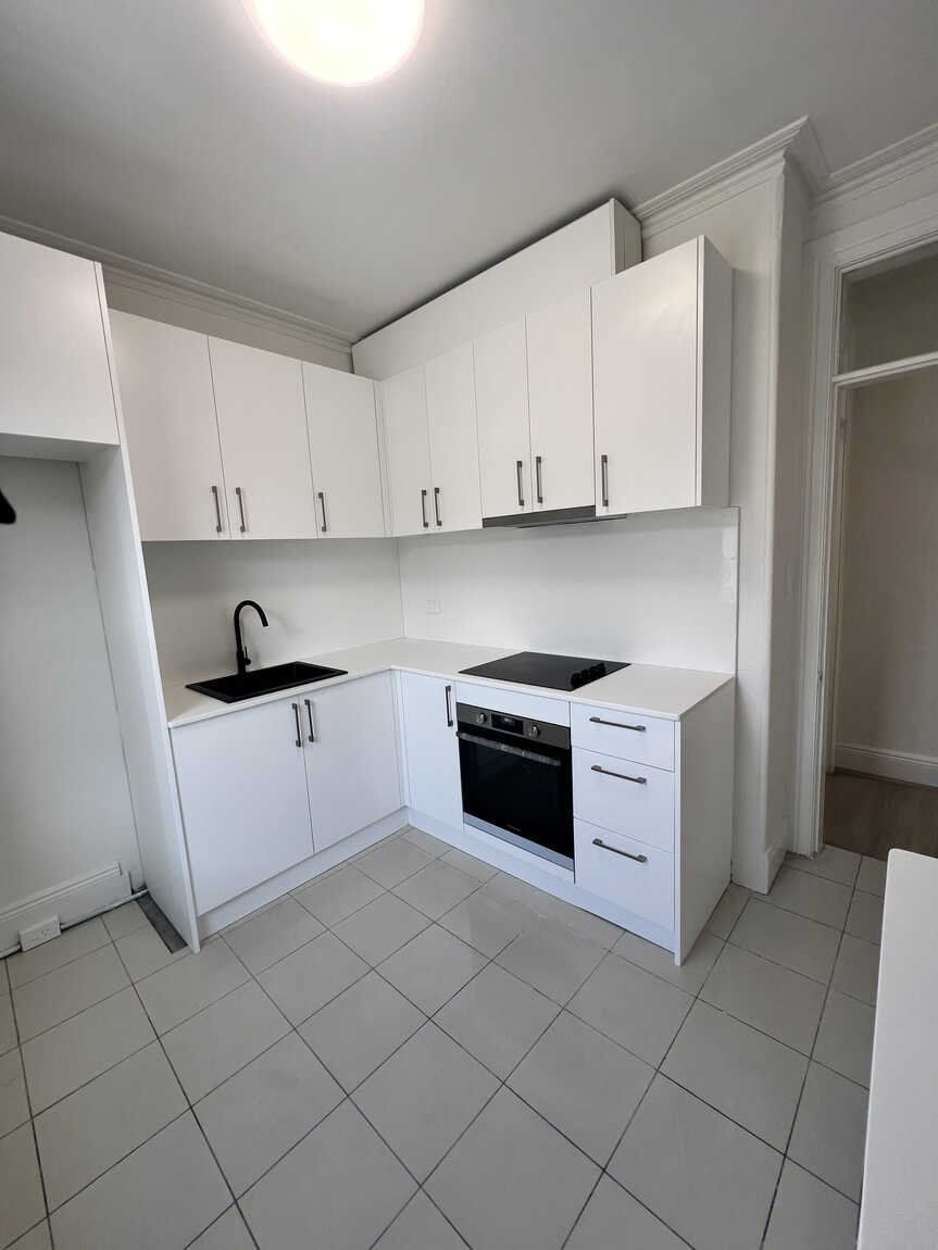 2/427 CLEVELAND STREET Redfern