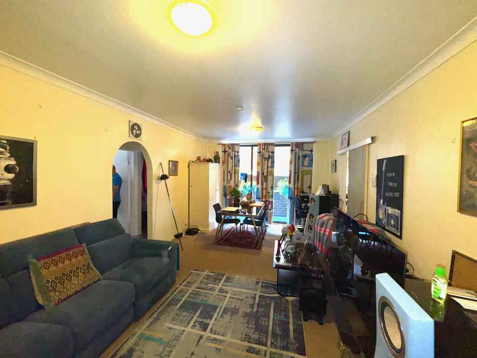 14/21-27 Tupper Street Enmore