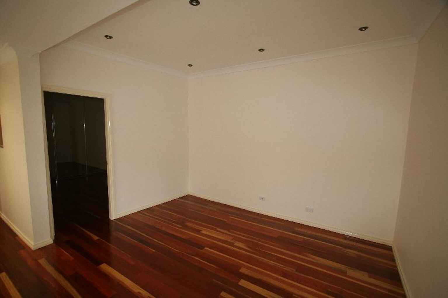 2/102 Alice Street Newtown